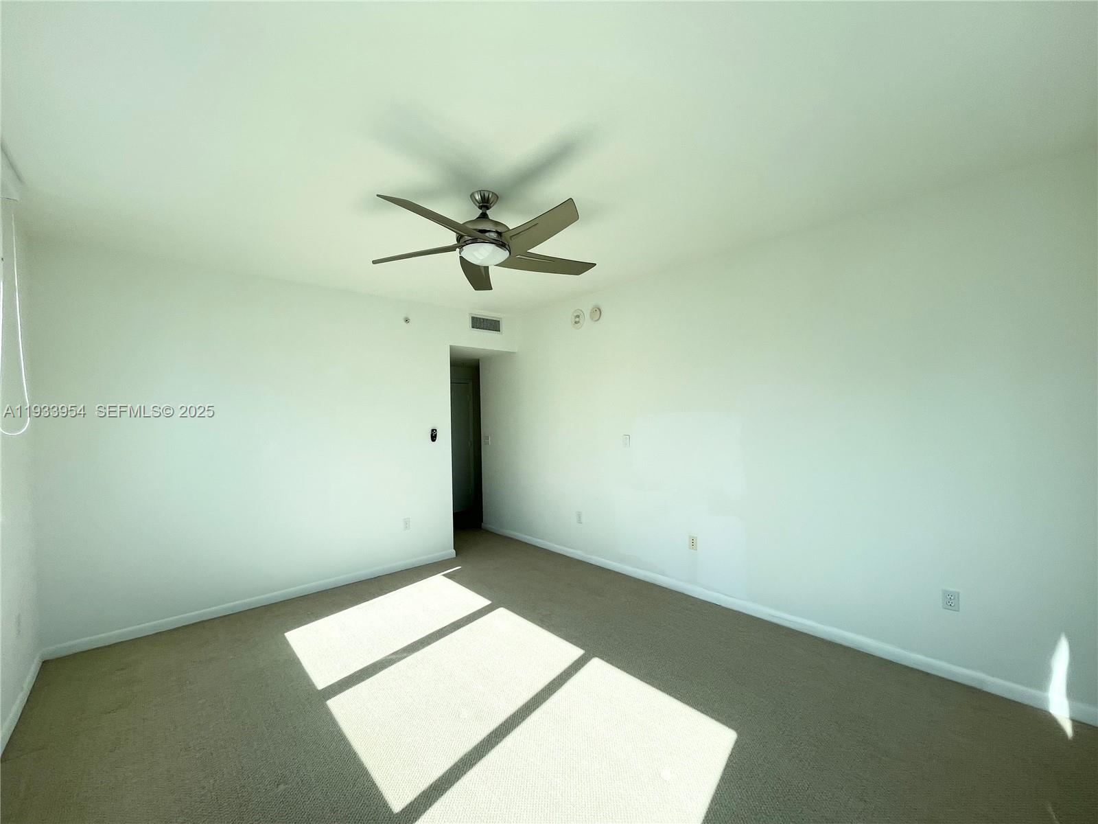 image Vizcayne South42