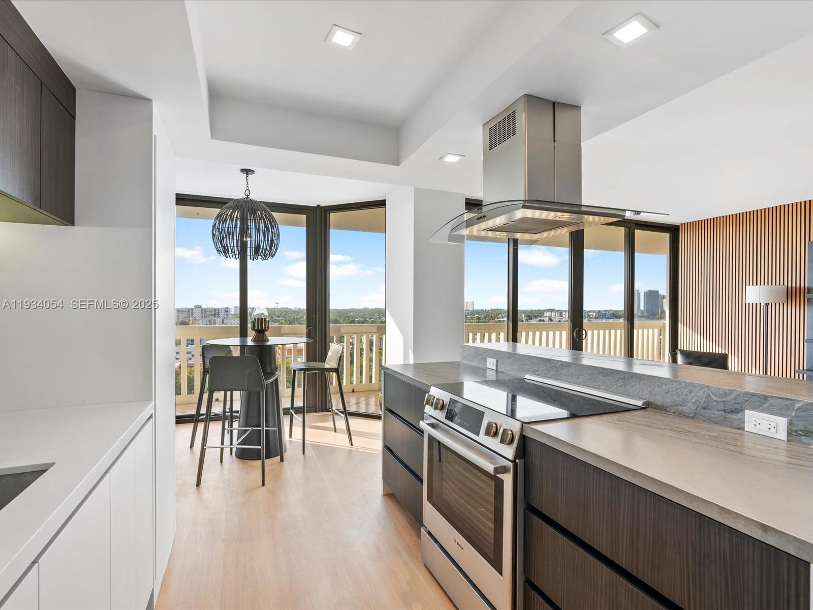 2000 Island Blvd #903 Aventura, FL 33160