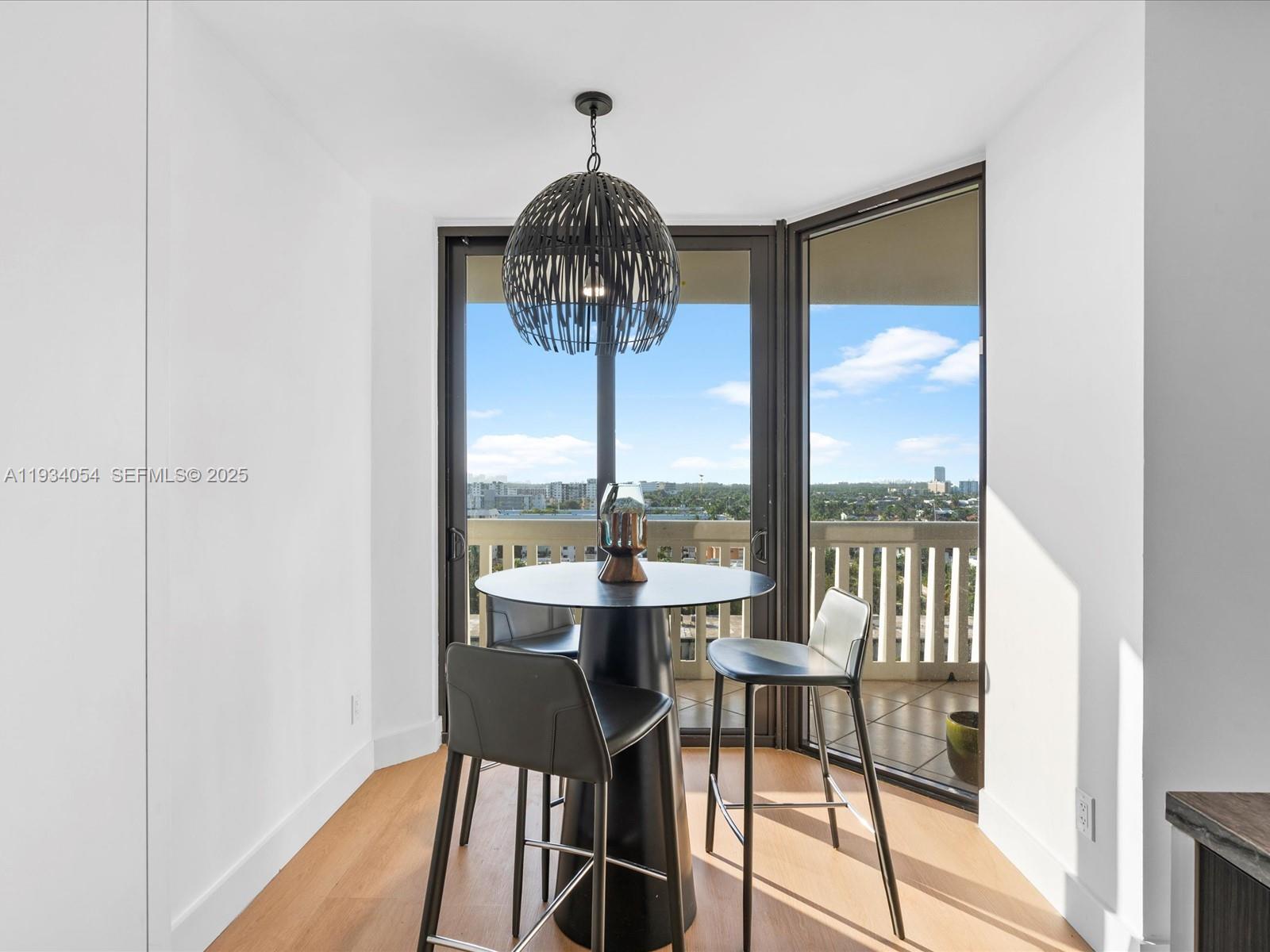 2000 Island Blvd #903 Aventura, FL 33160