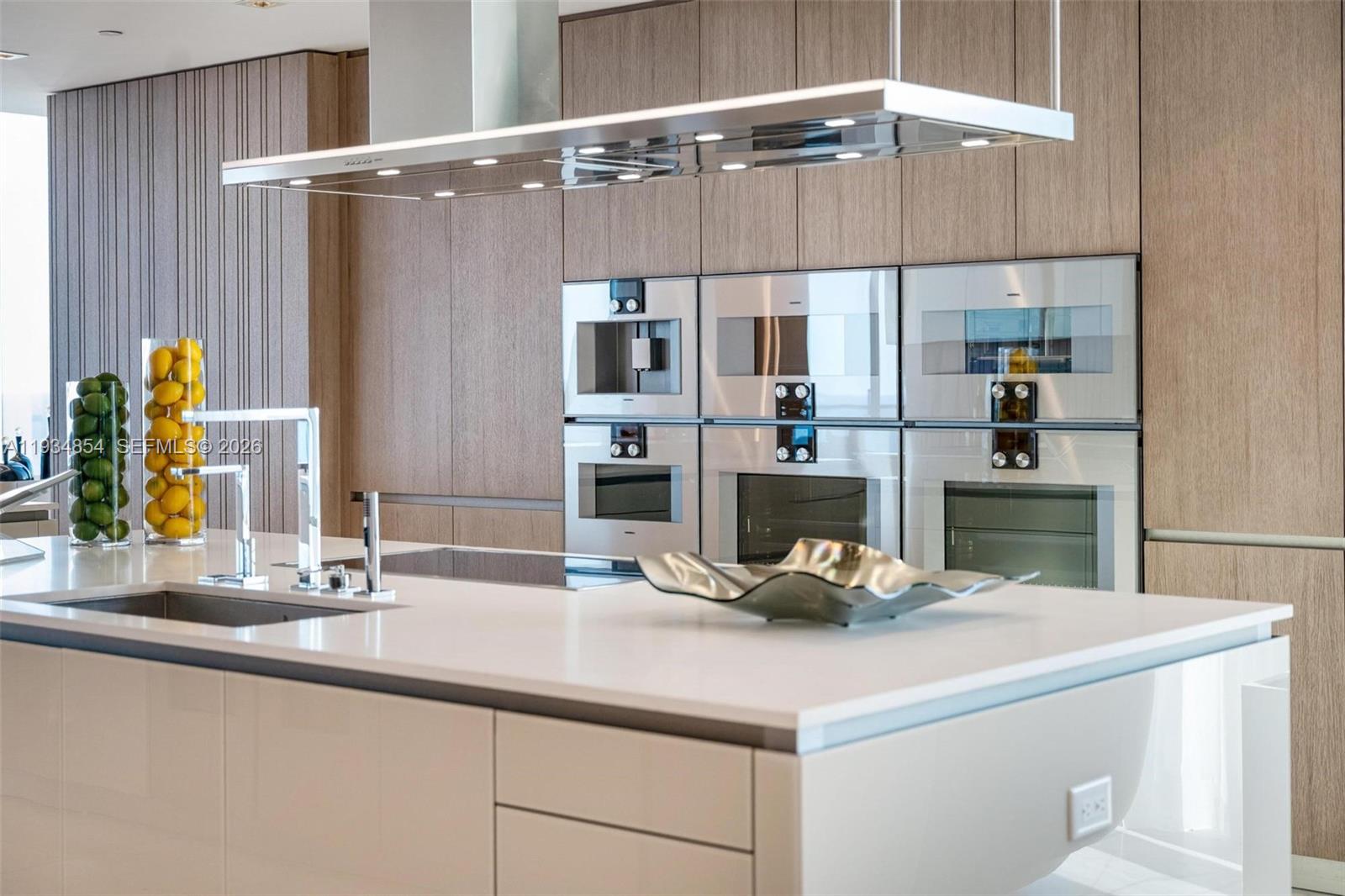 18501 Collins Ave #4003/4004 Sunny Isles Beach, FL 33160