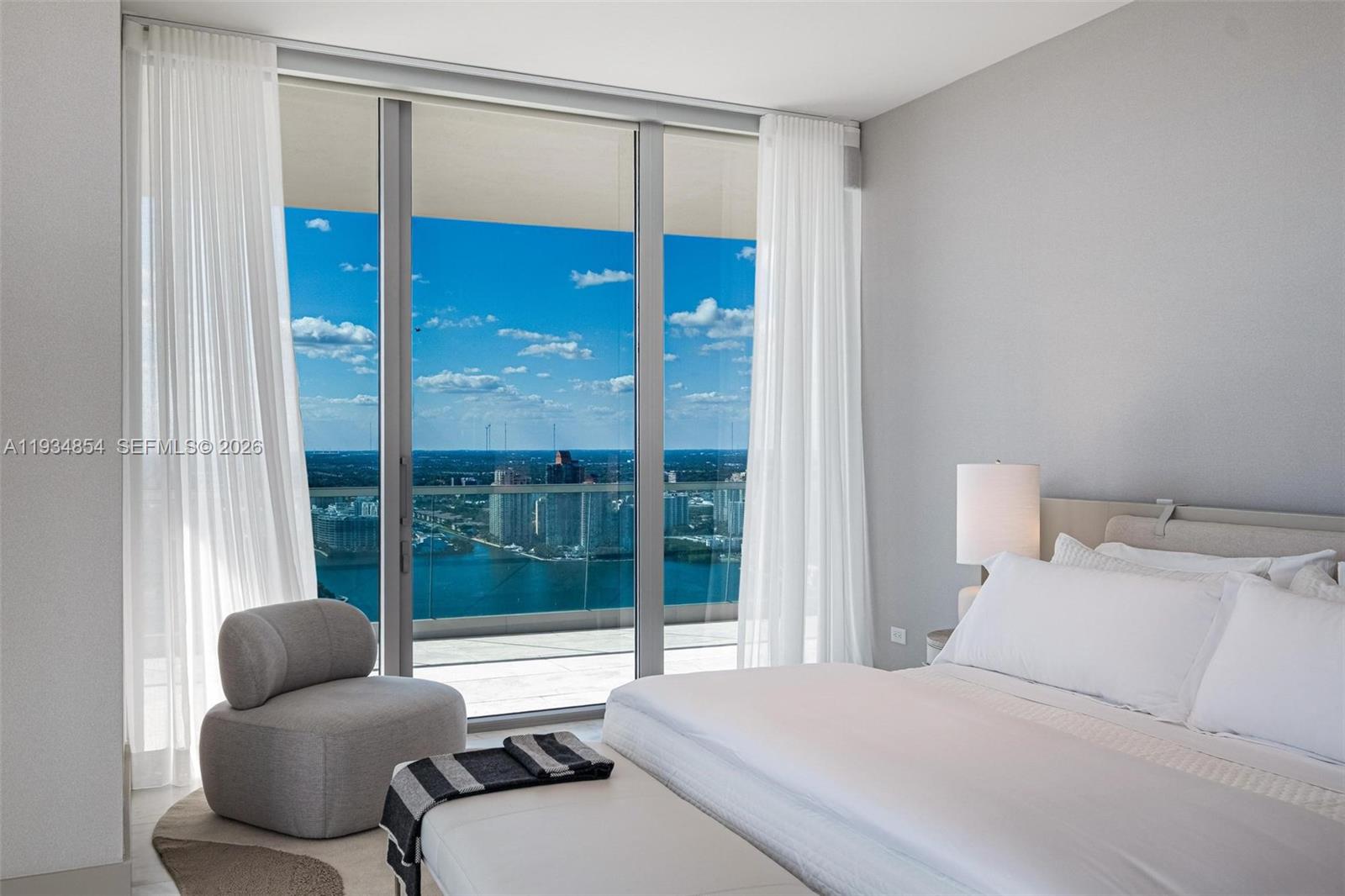 18501 Collins Ave #4003/4004 Sunny Isles Beach, FL 33160