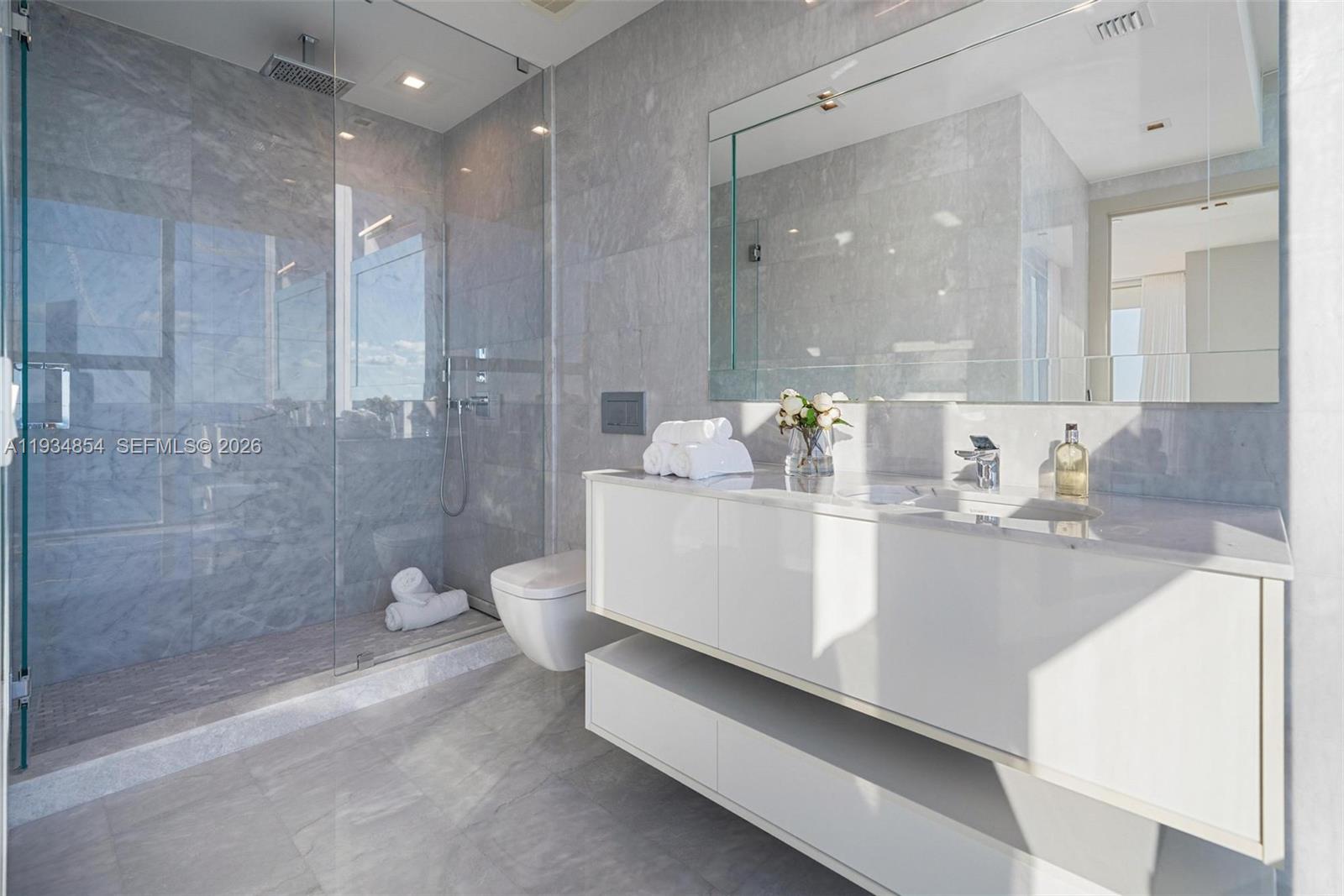 18501 Collins Ave #4003/4004 Sunny Isles Beach, FL 33160