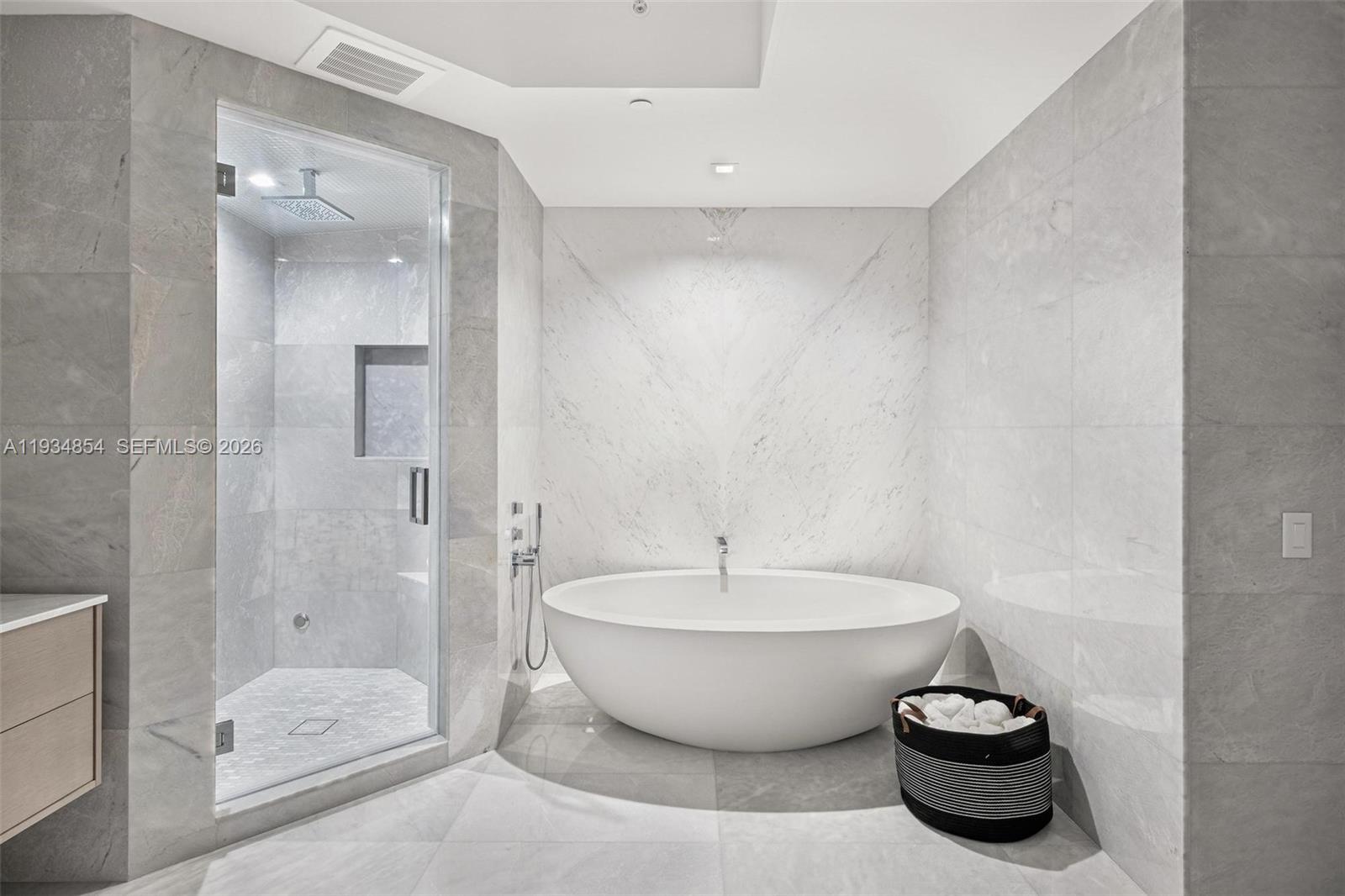 18501 Collins Ave #4003/4004 Sunny Isles Beach, FL 33160