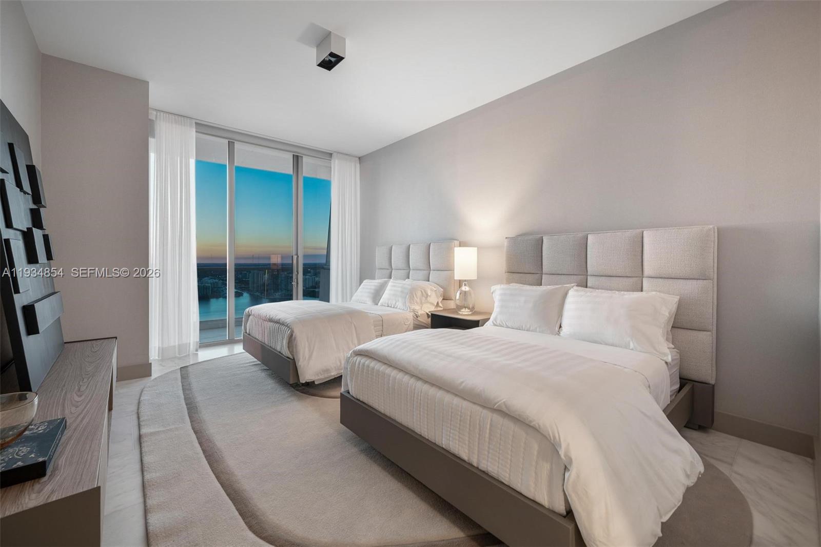 18501 Collins Ave #4003/4004 Sunny Isles Beach, FL 33160