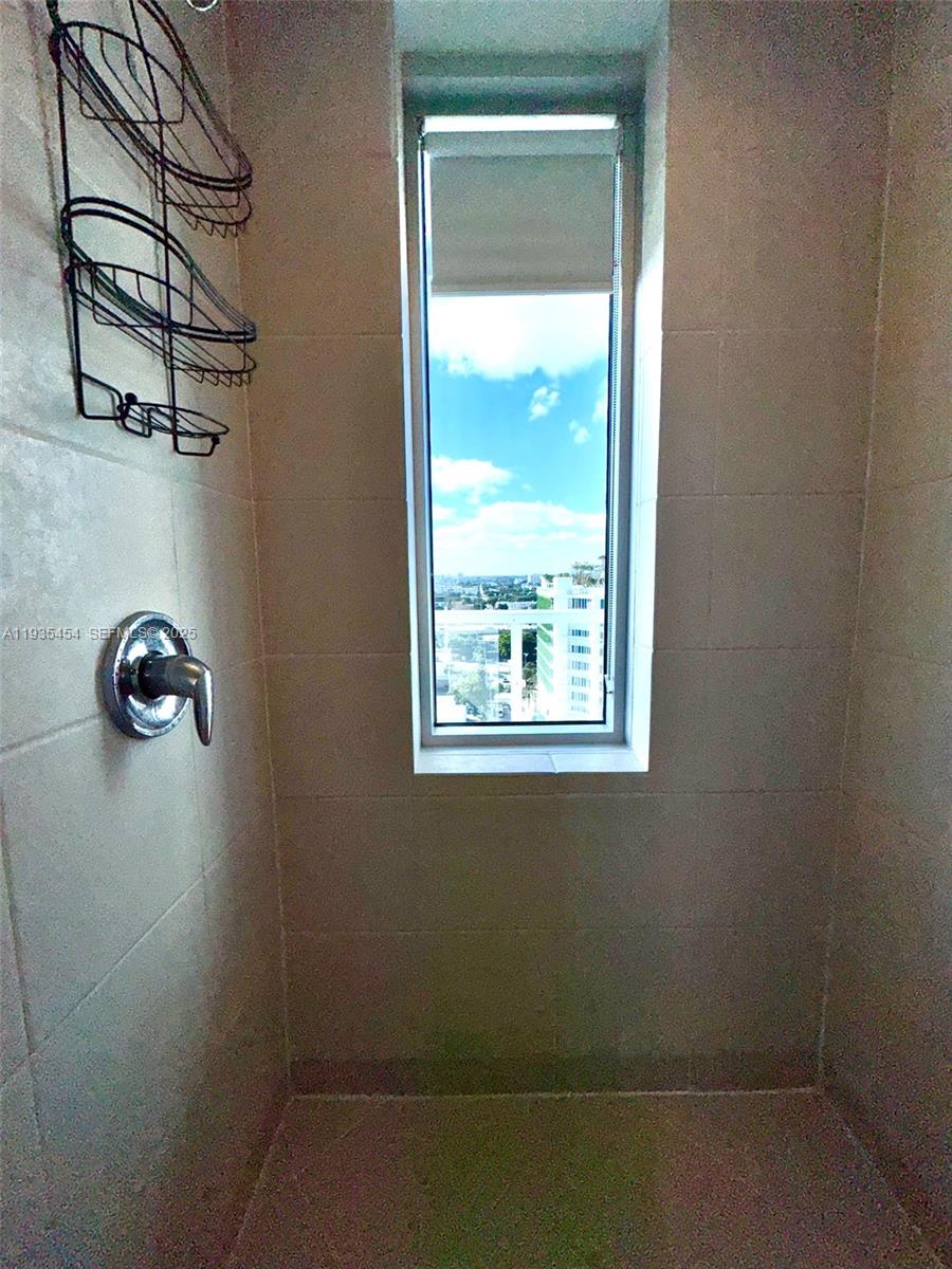 image Latitude on the River25