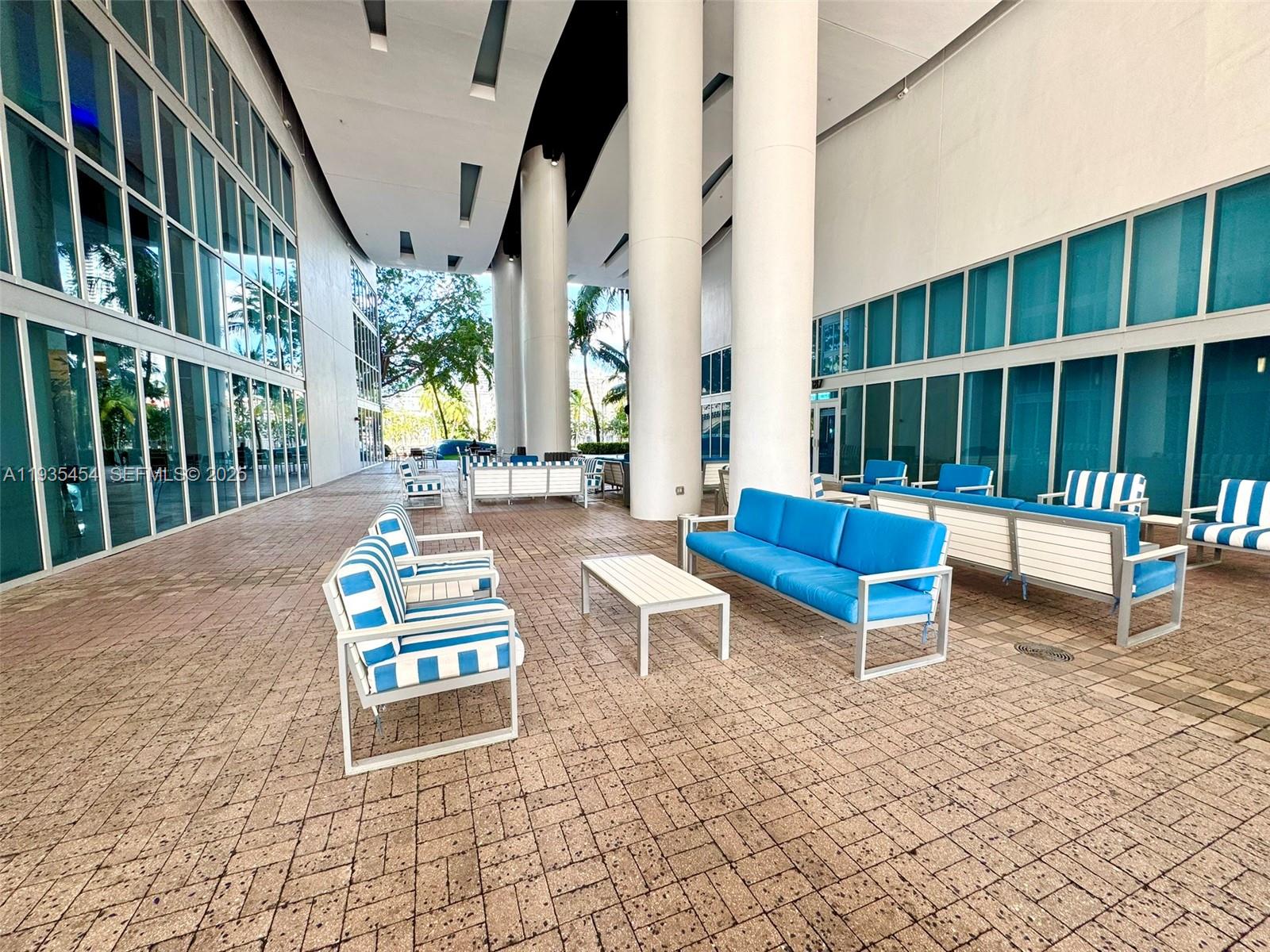 image Latitude on the River33