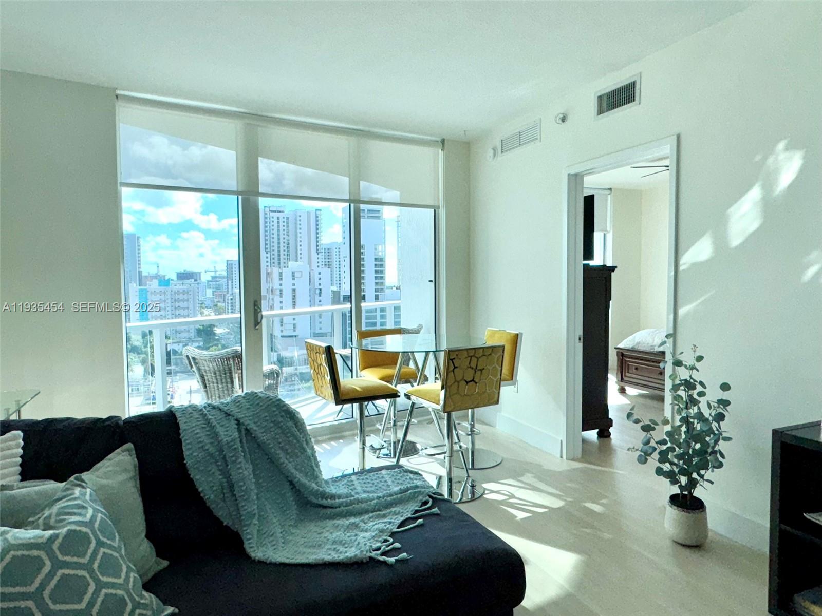 image Latitude on the River6