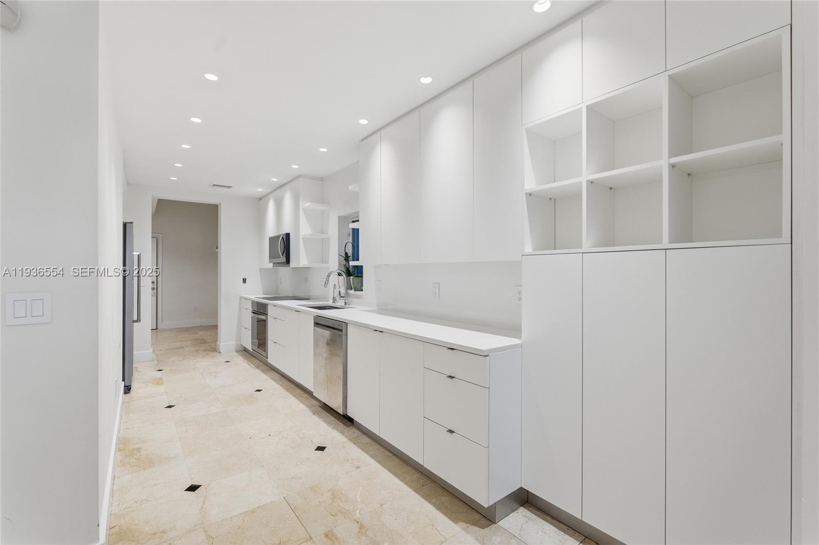 3135 Ne 211st St Aventura, FL 33180