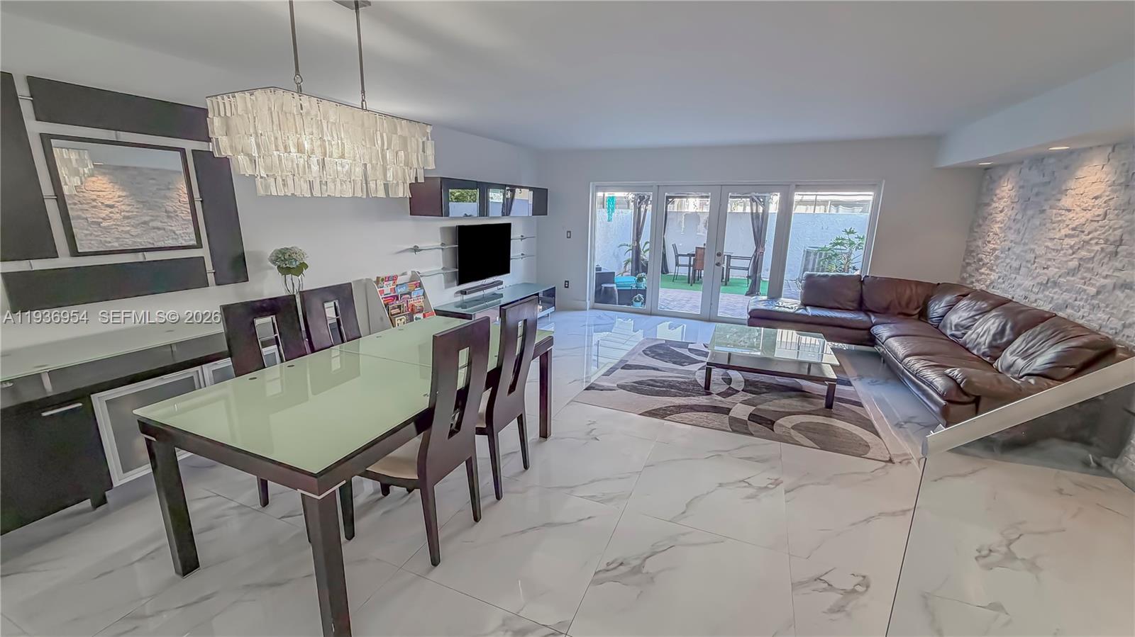 3525 Magellan Cir Aventura, FL 33180