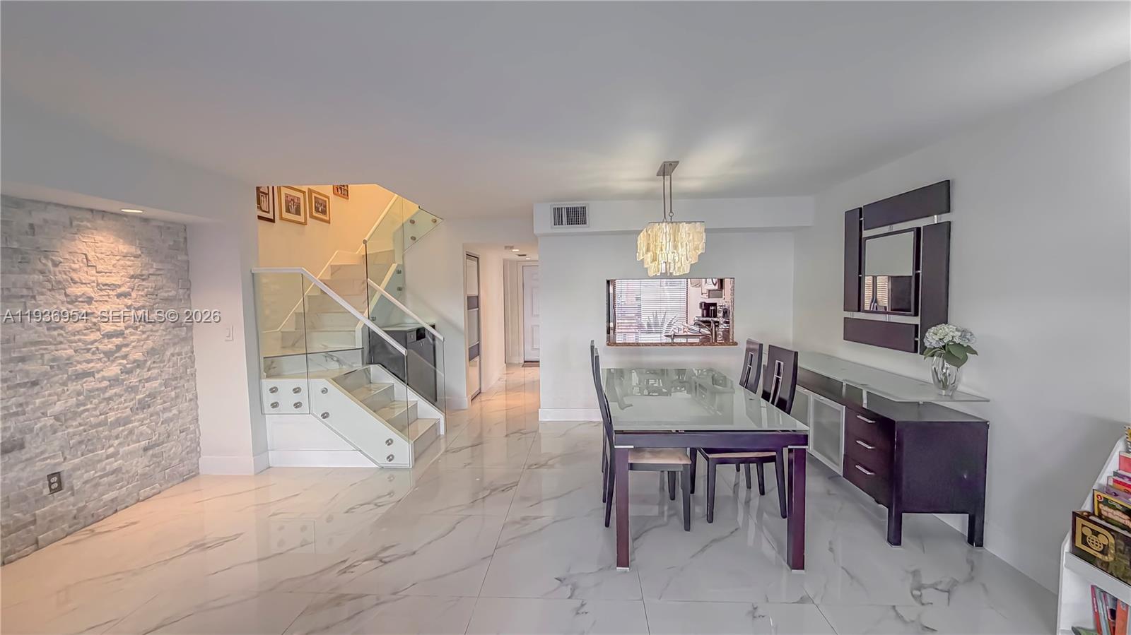 3525 Magellan Cir Aventura, FL 33180