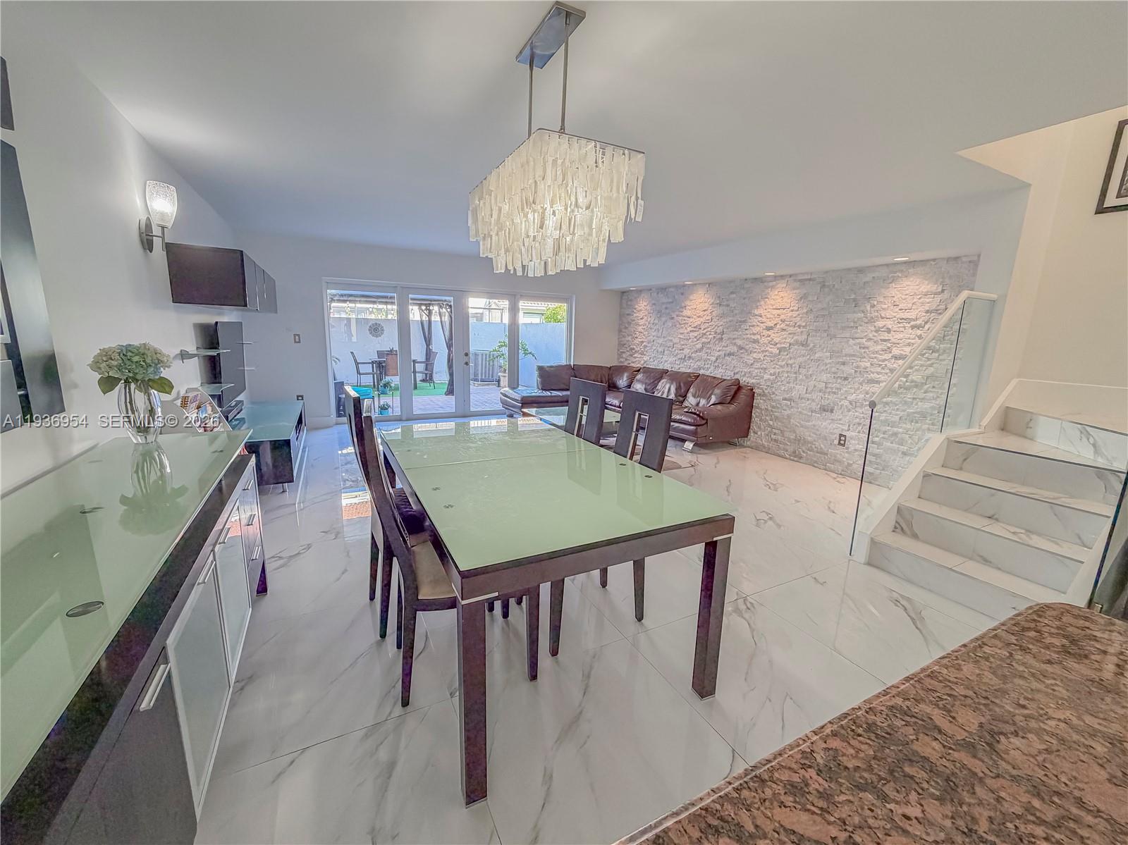 3525 Magellan Cir Aventura, FL 33180