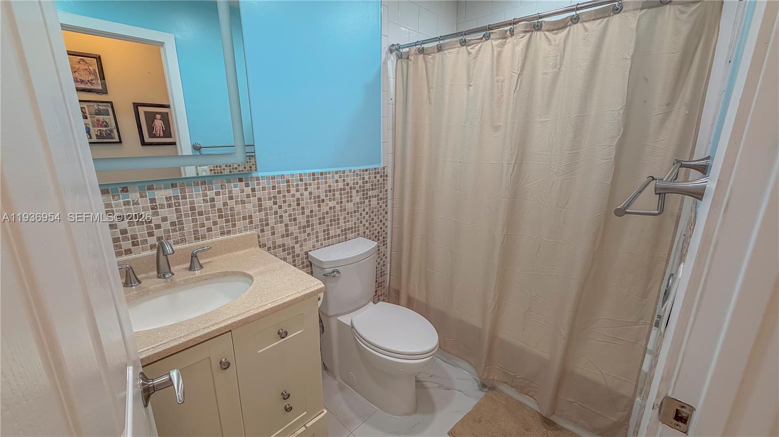 3525 Magellan Cir Aventura, FL 33180