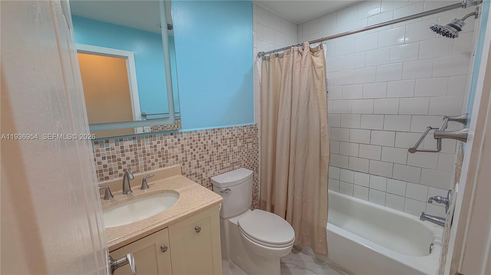 3525 Magellan Cir Aventura, FL 33180