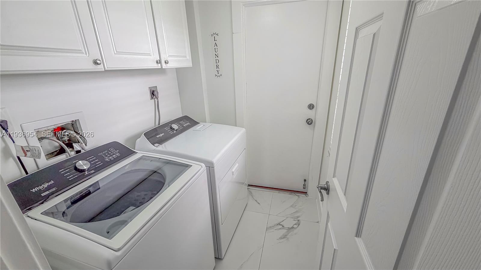 3525 Magellan Cir Aventura, FL 33180