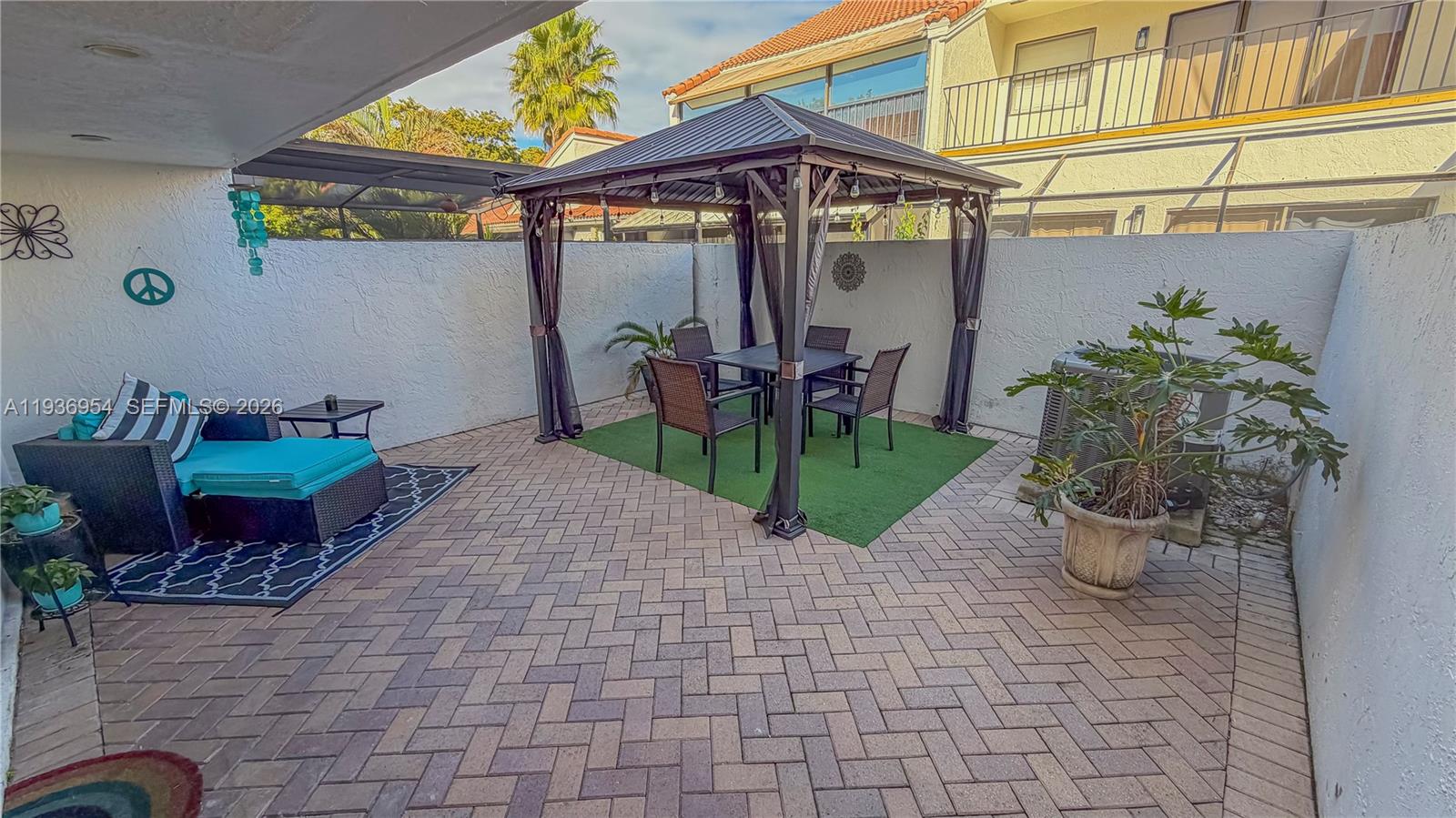 3525 Magellan Cir Aventura, FL 33180