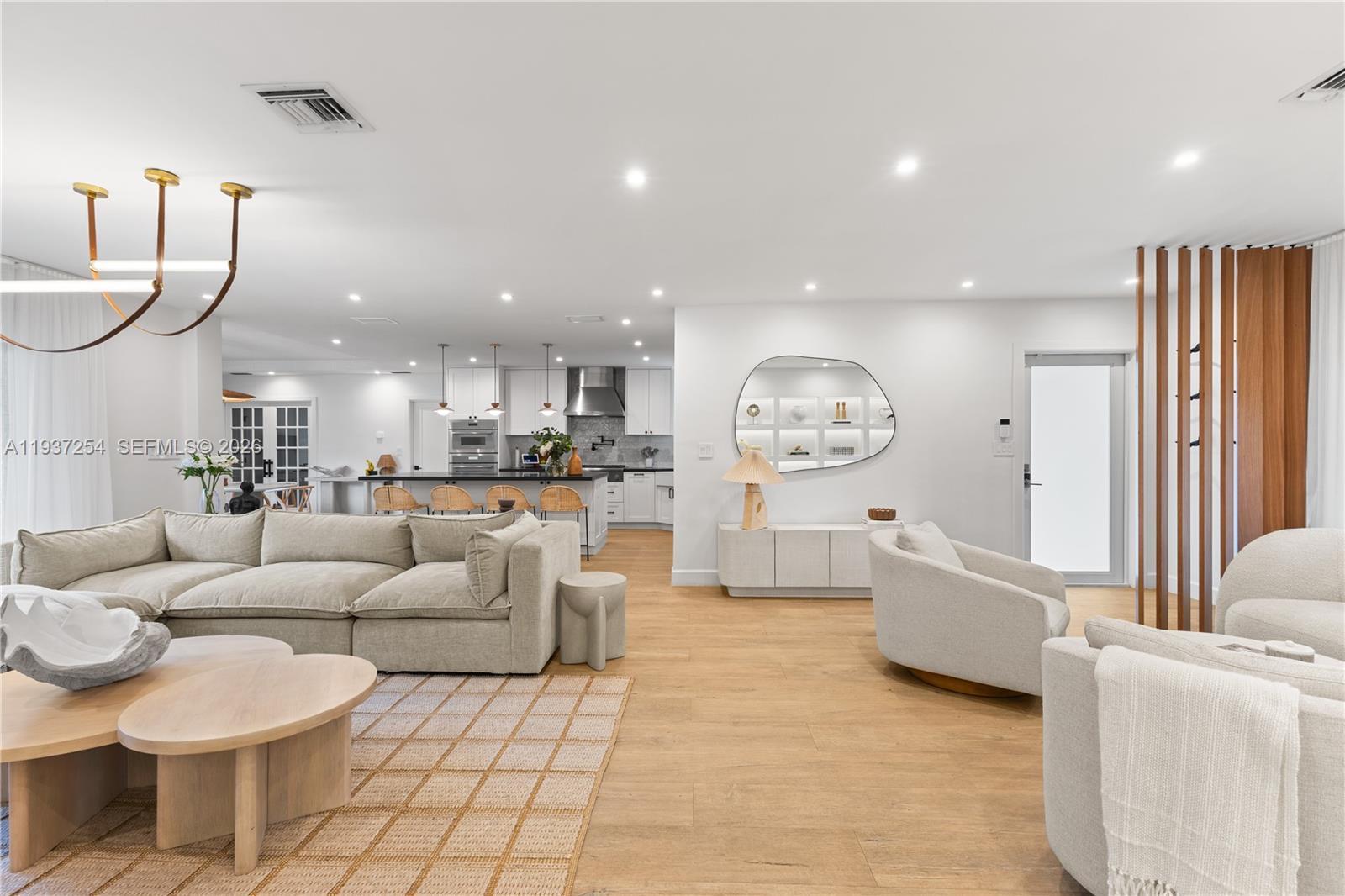 800 NE 72nd St Miami, FL 33138