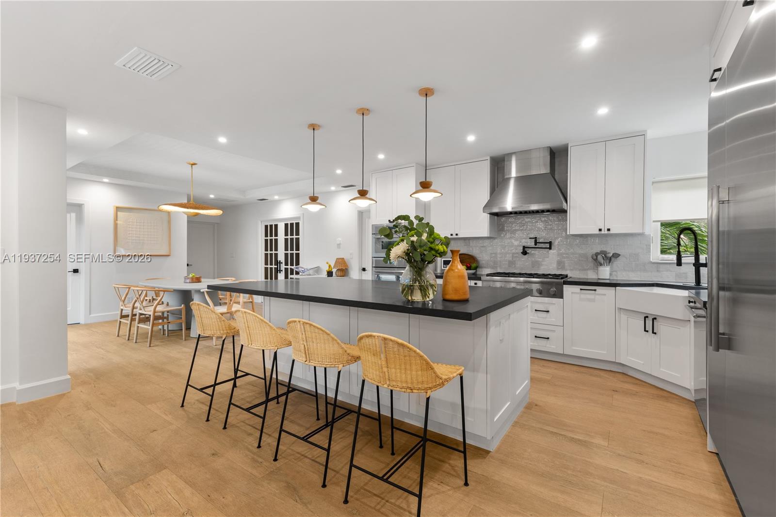 800 NE 72nd St Miami, FL 33138