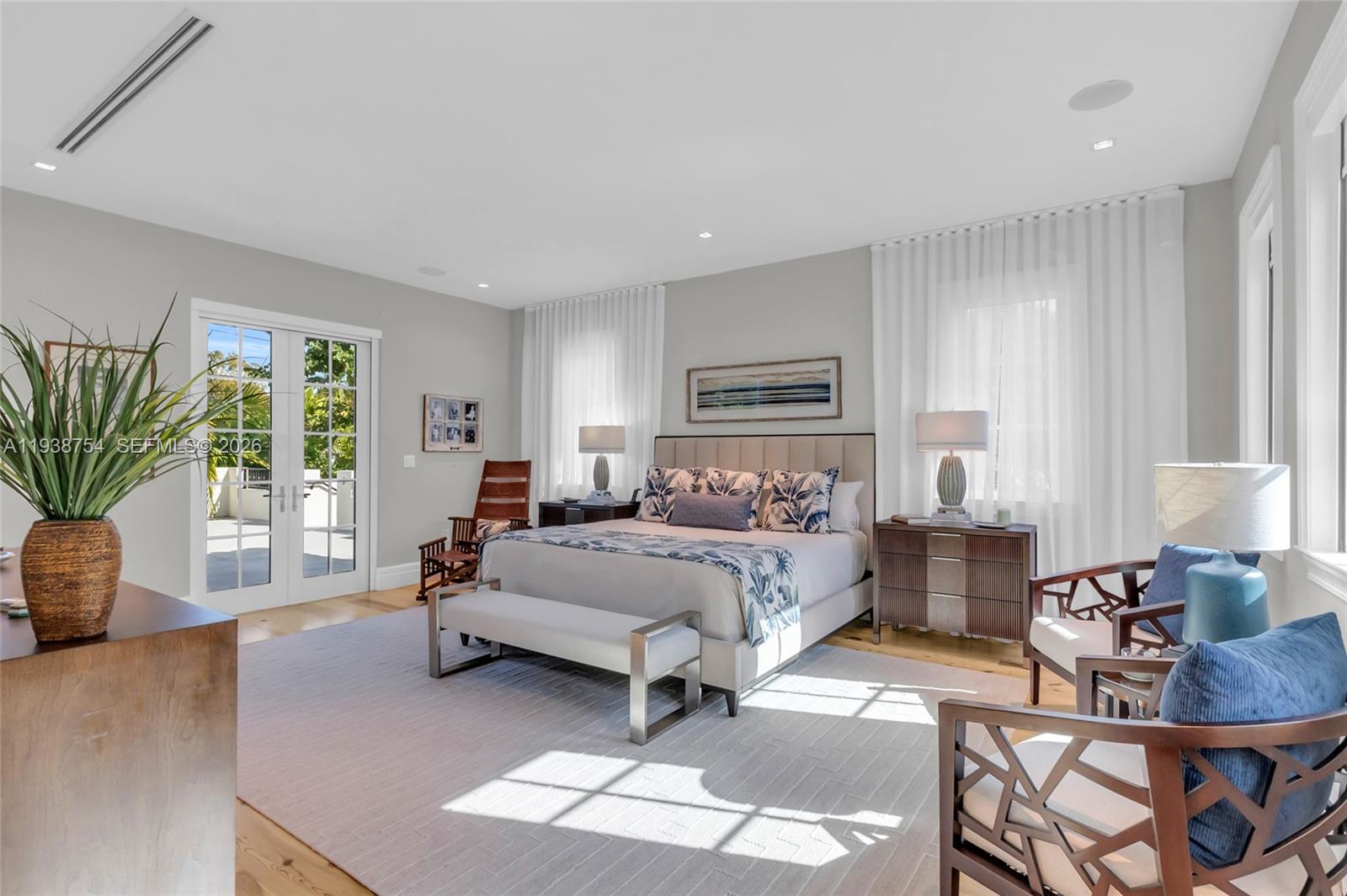 1311 Alhambra Cir Coral Gables, FL 33134