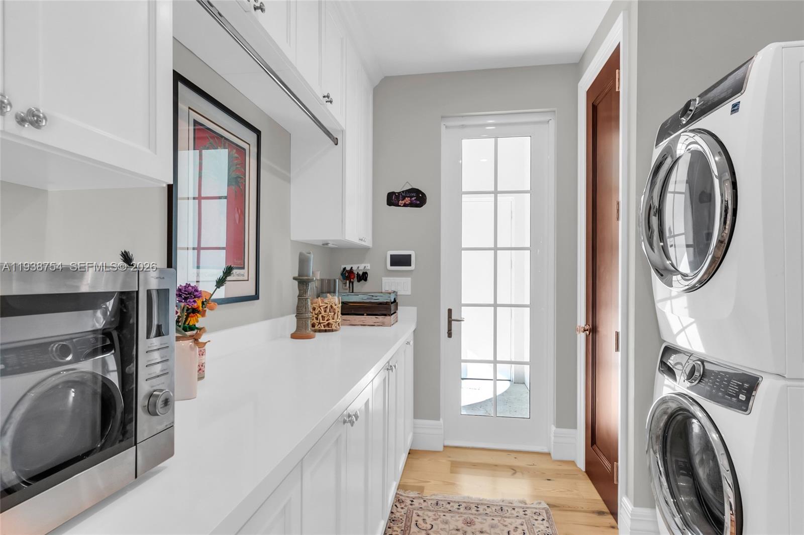 1311 Alhambra Cir Coral Gables, FL 33134