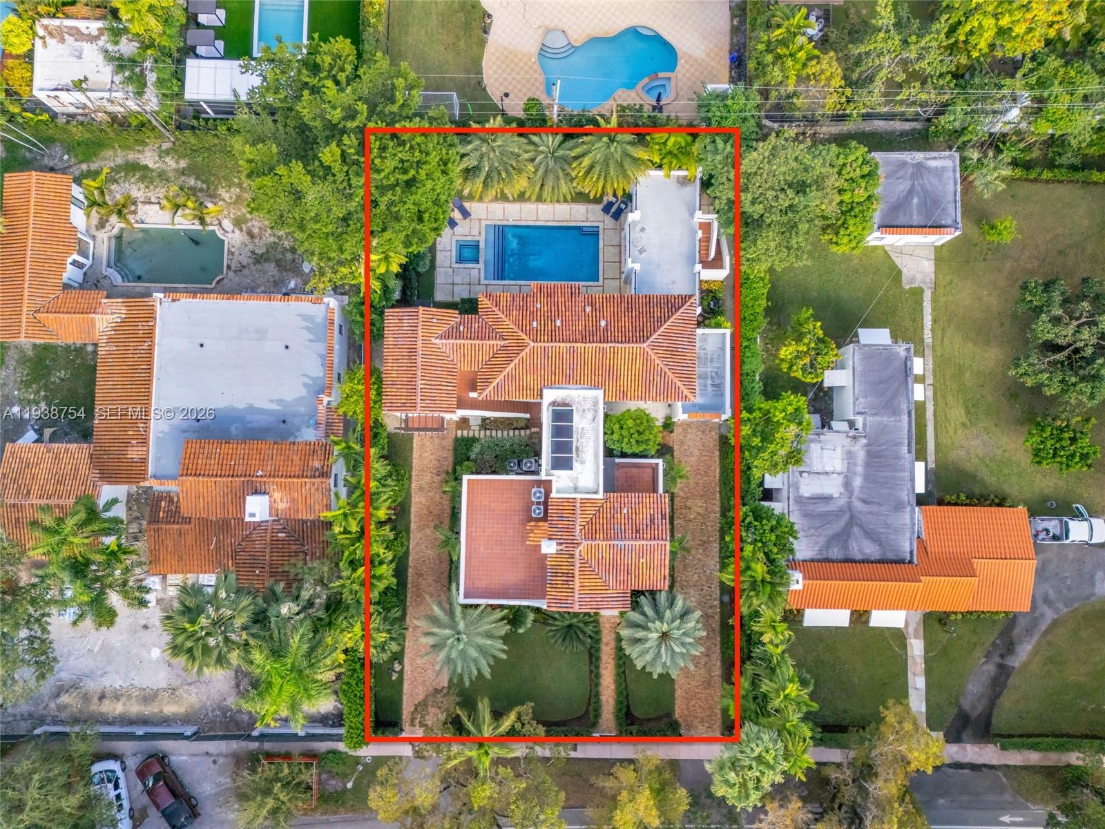 1311 Alhambra Cir Coral Gables, FL 33134