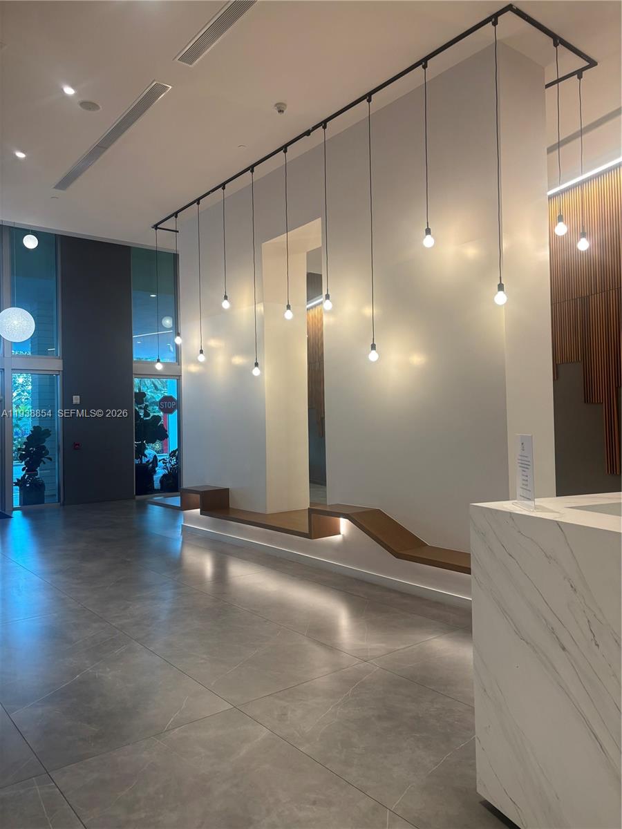 image Wind Condominium2