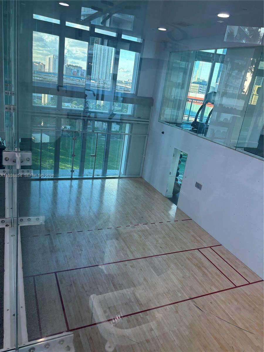 image Wind Condominium6