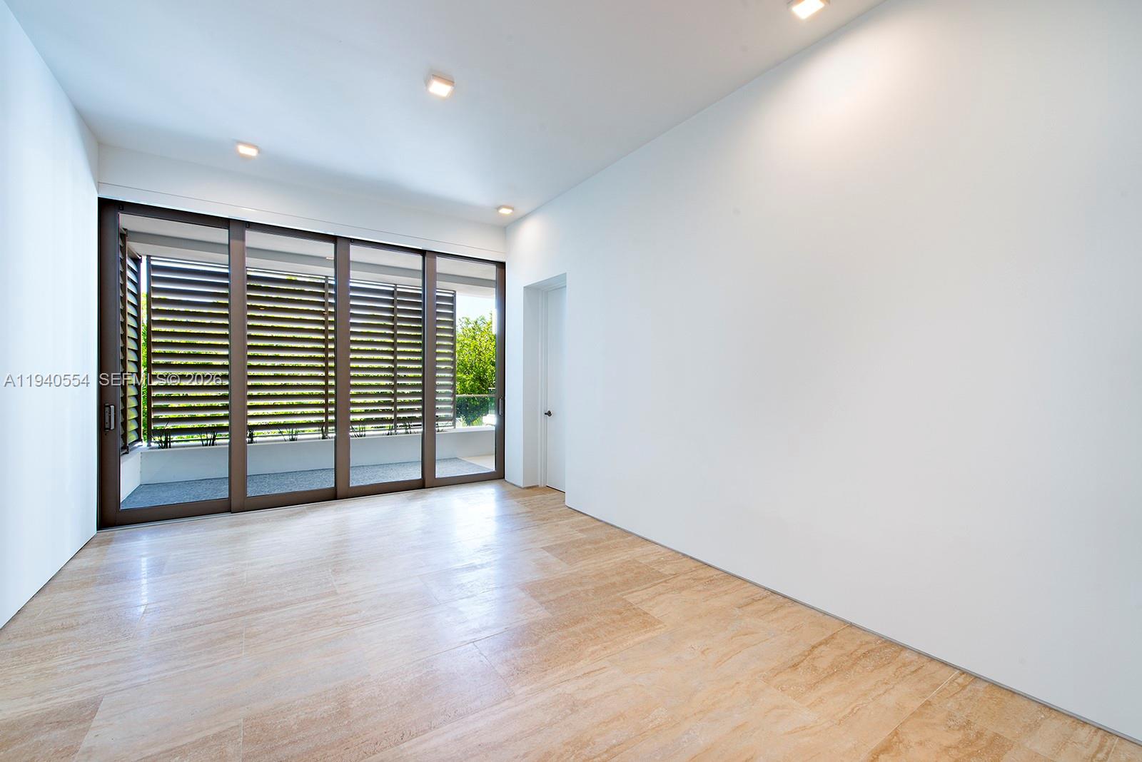 311 Meridian Ave #302 Miami Beach, FL 33139