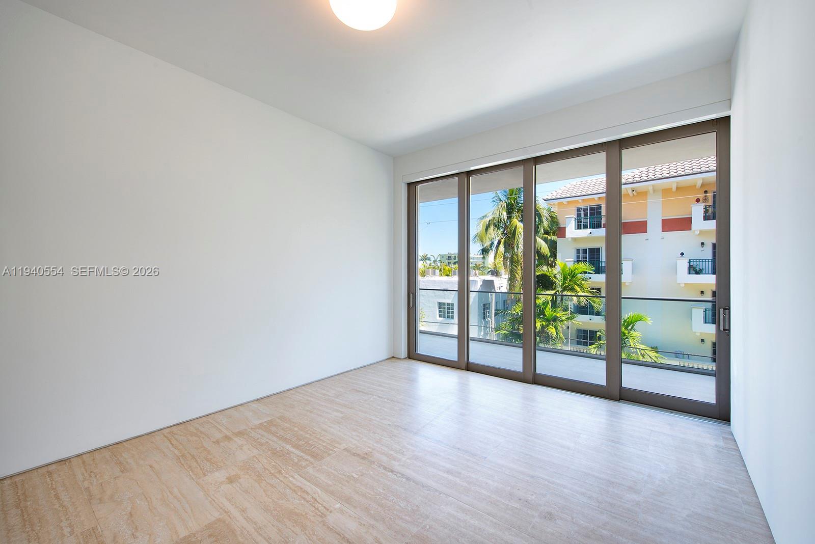 311 Meridian Ave #302 Miami Beach, FL 33139