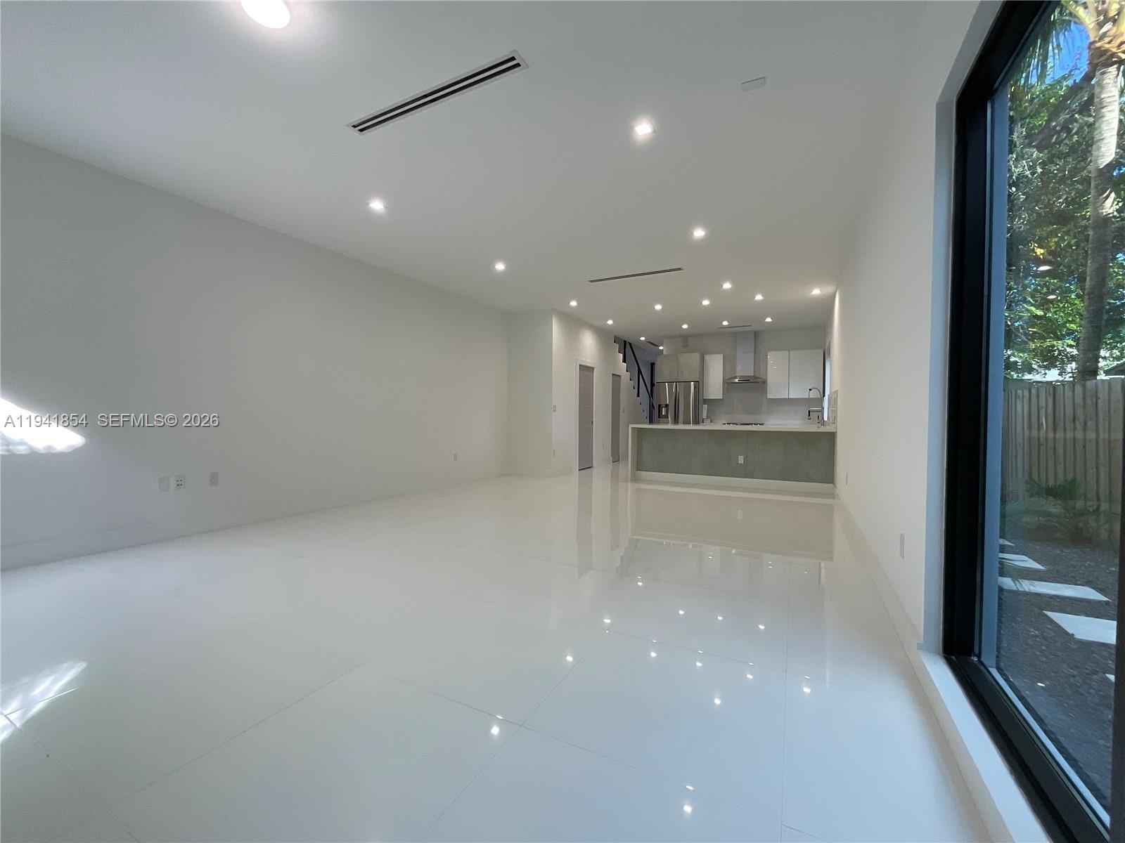 3376 Perry Frow Dr #A Miami, FL 33133