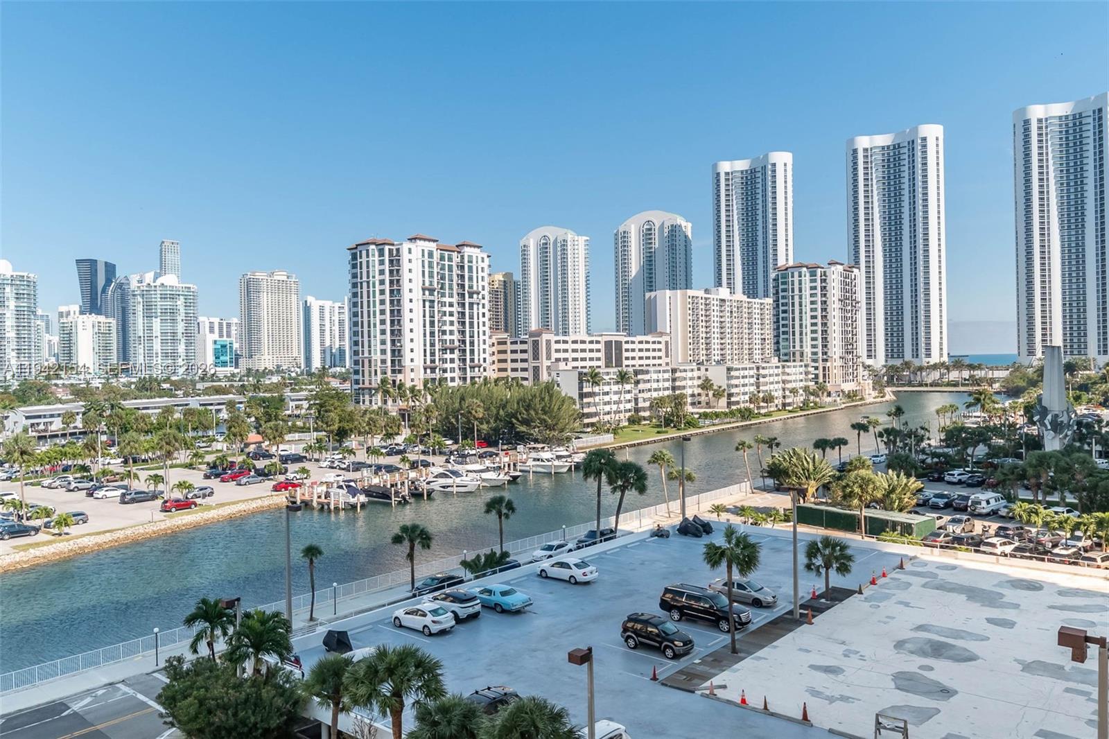 image Arlen House West3