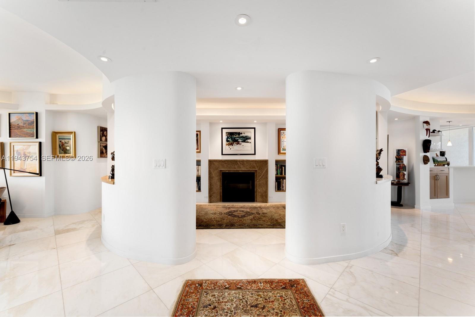 791 Crandon Blvd #603 Key Biscayne, FL 33149