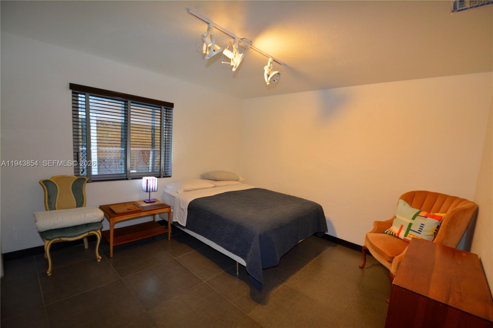 5210 NW 5th Ave Miami, FL 33127