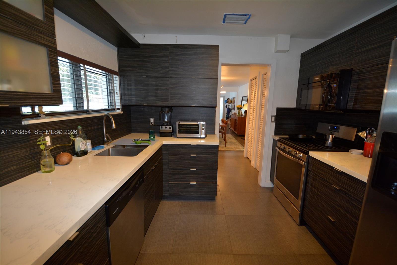 5210 NW 5th Ave Miami, FL 33127