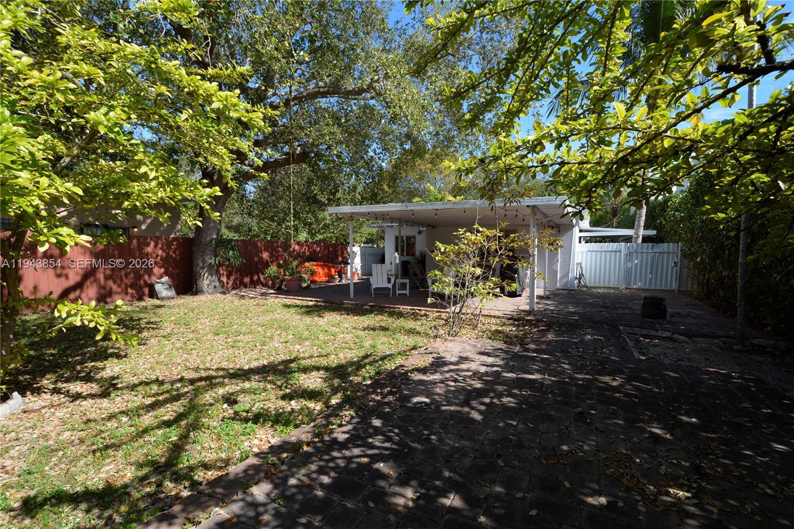 5210 NW 5th Ave Miami, FL 33127