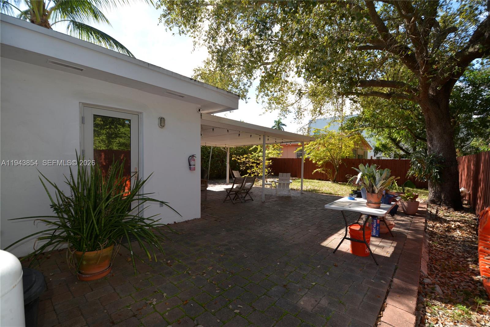 5210 NW 5th Ave Miami, FL 33127