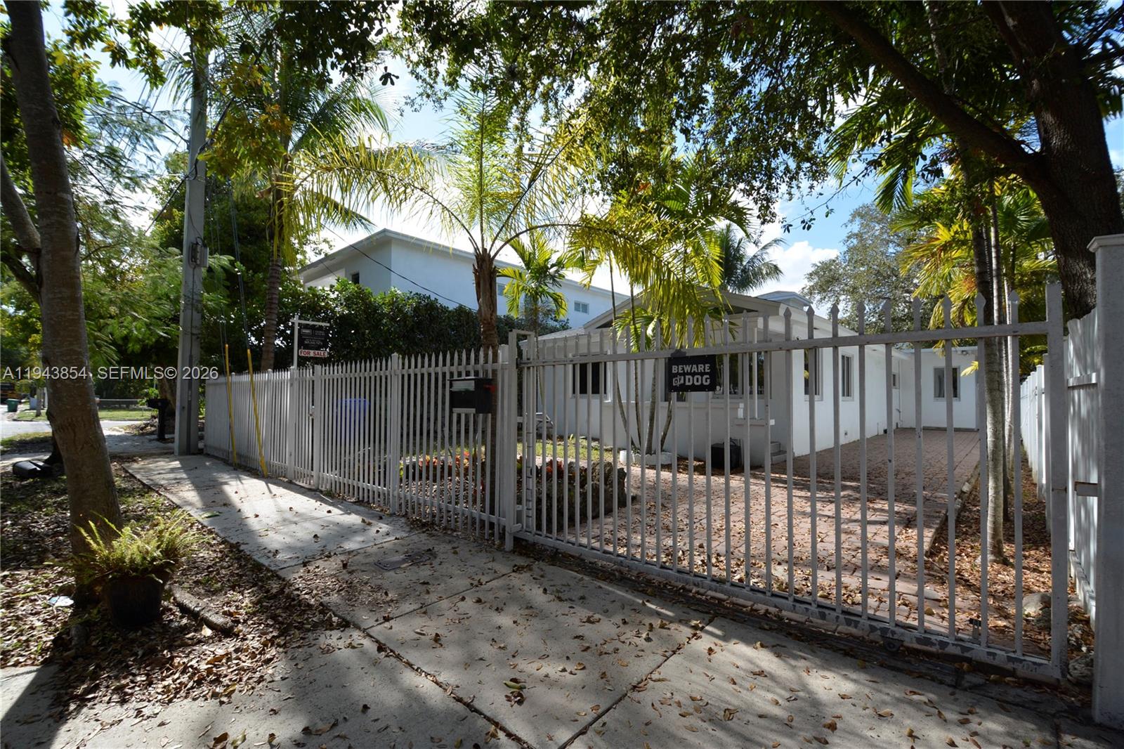 5210 NW 5th Ave Miami, FL 33127