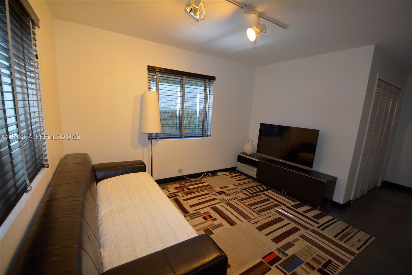 5210 NW 5th Ave Miami, FL 33127