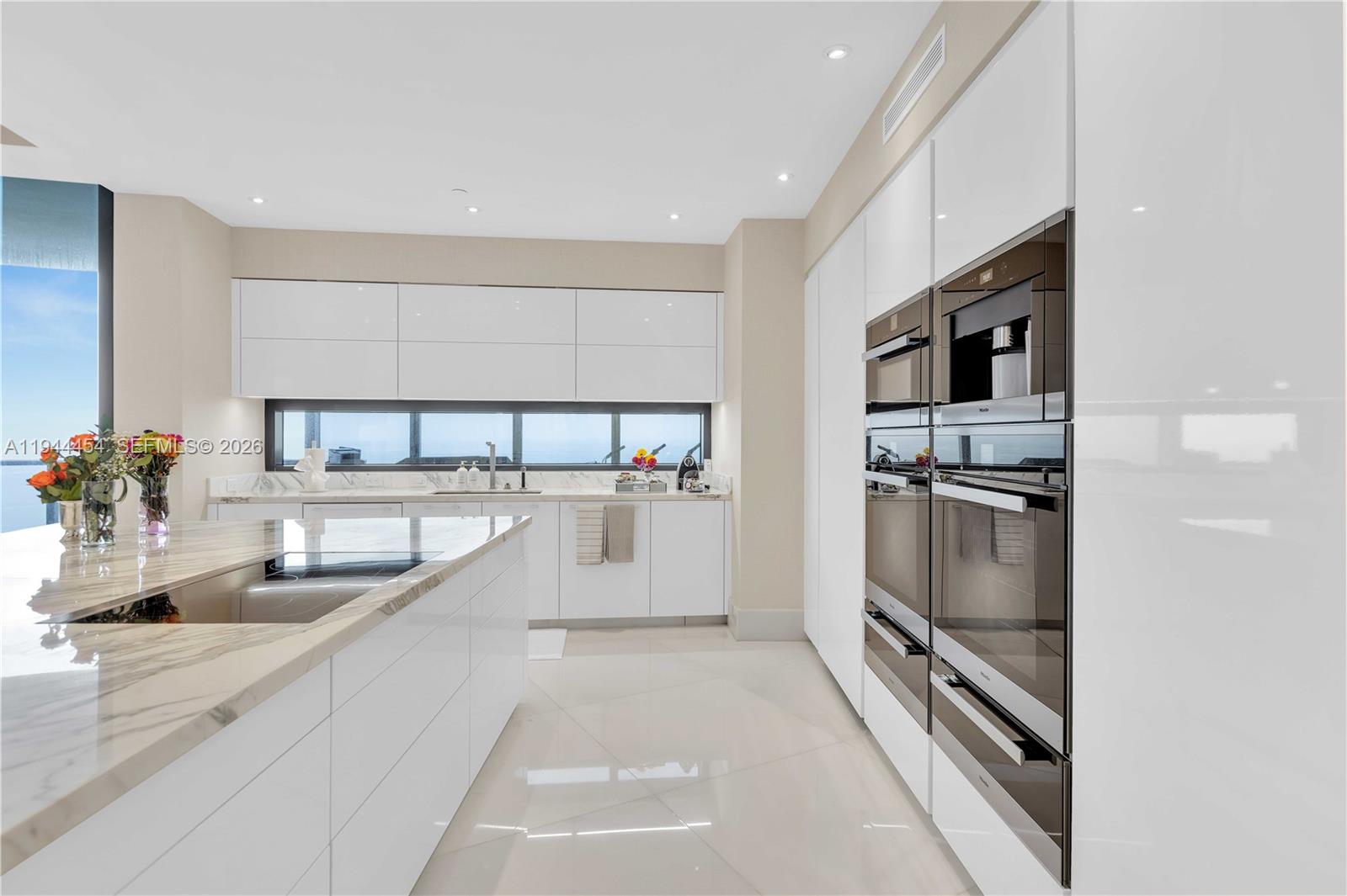 18555 Collins Ave #4601 Sunny Isles Beach, FL 33160