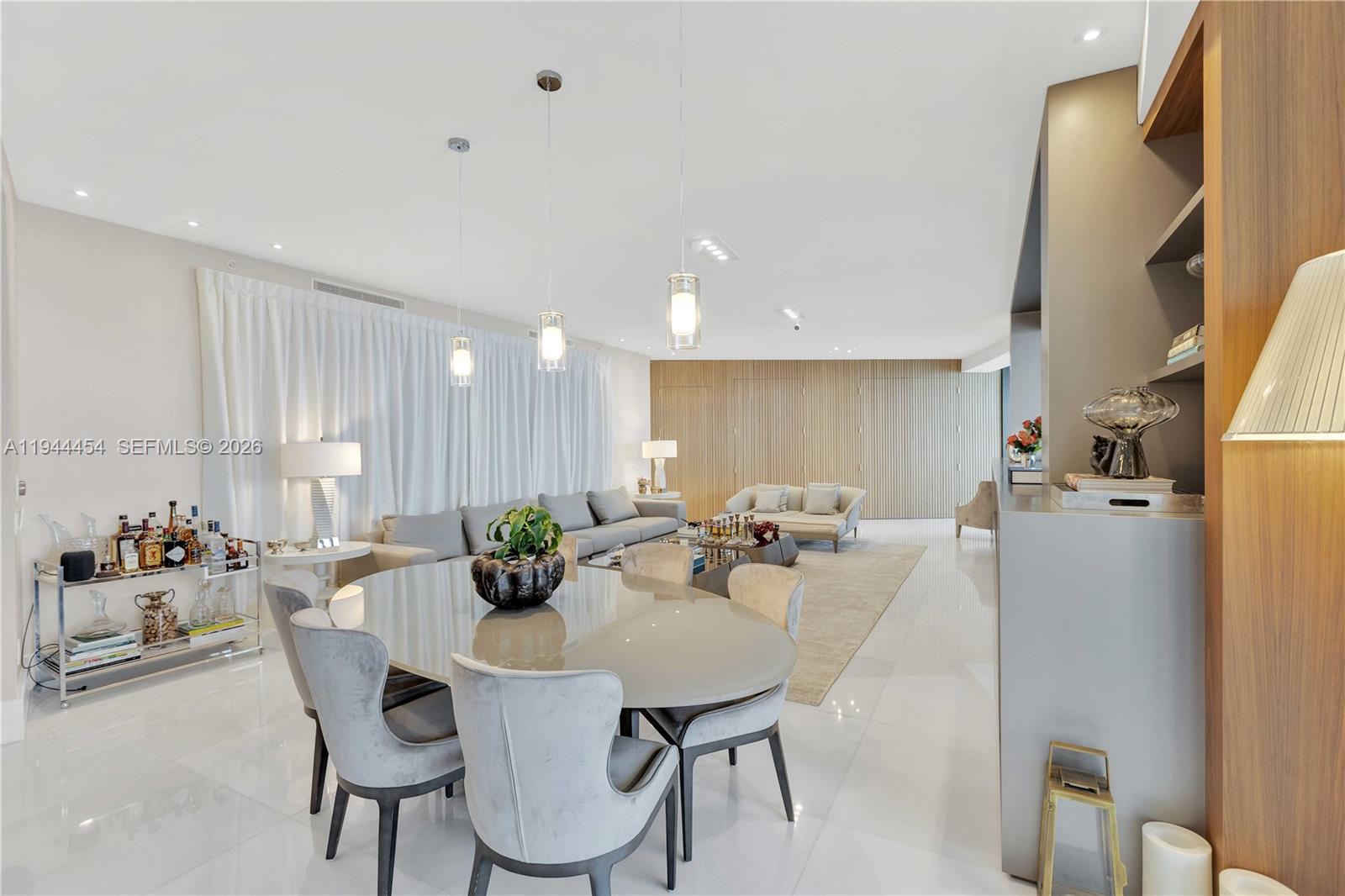 18555 Collins Ave #4601 Sunny Isles Beach, FL 33160