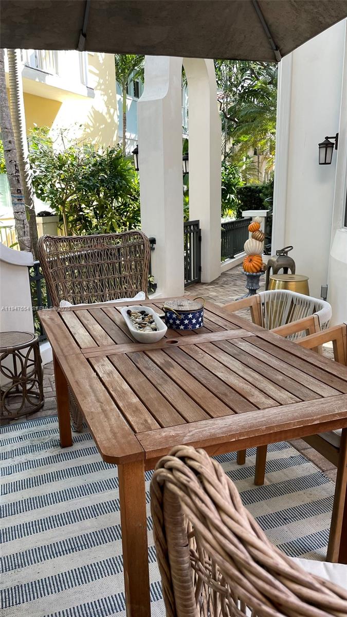 918 NE 17th Way Fort Lauderdale, FL 33304