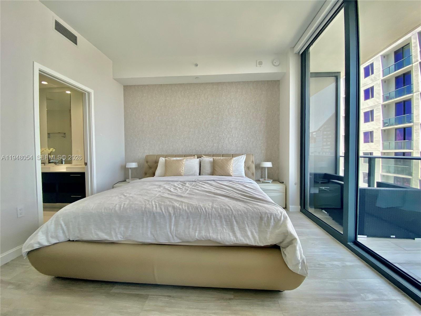 image Brickell Heights West9