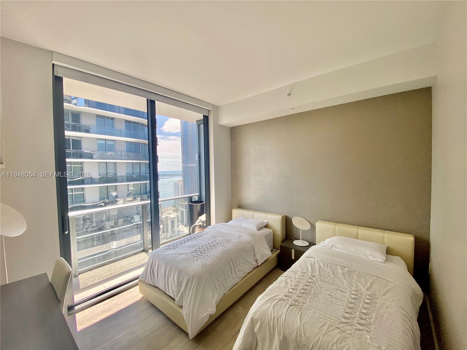 image Brickell Heights West14