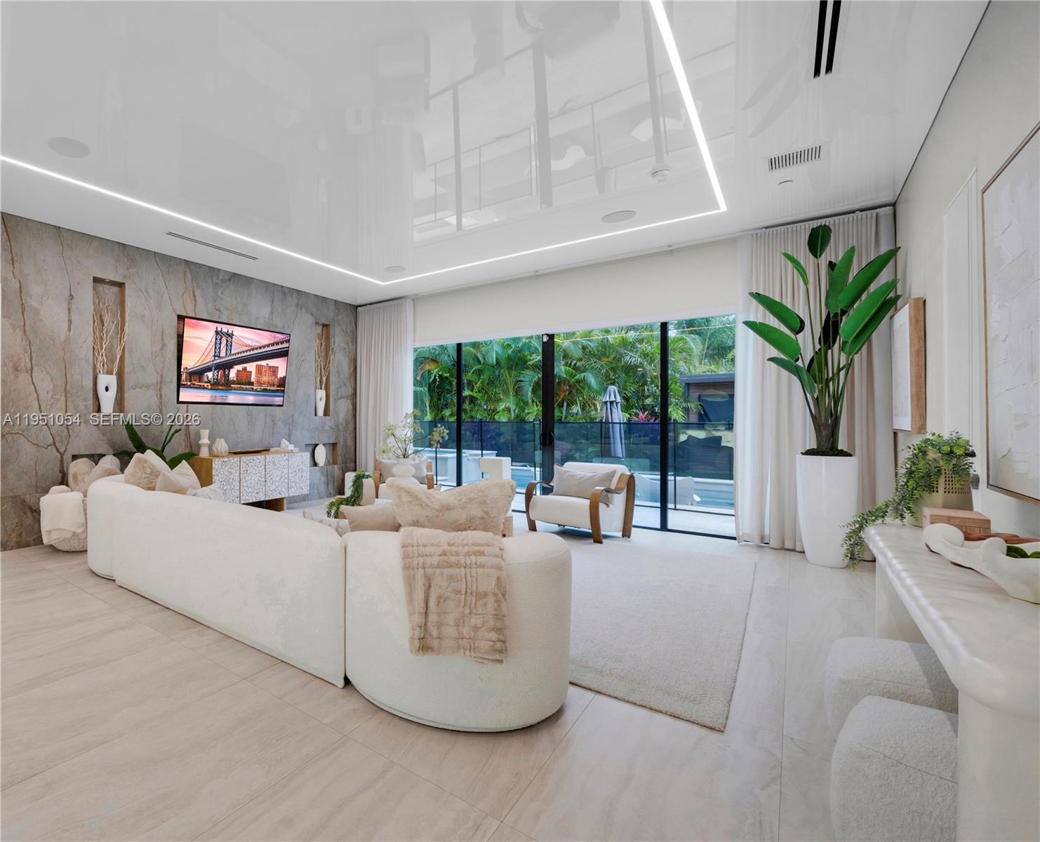 1810 NE 43rd Ct Oakland Park, FL 33308