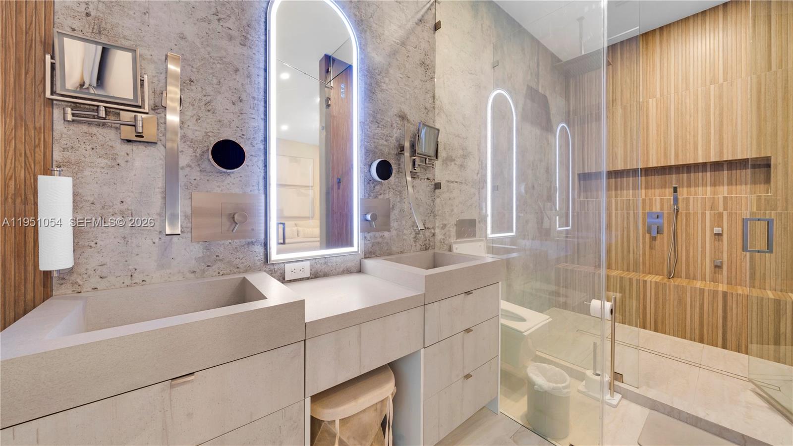 1810 NE 43rd Ct Oakland Park, FL 33308