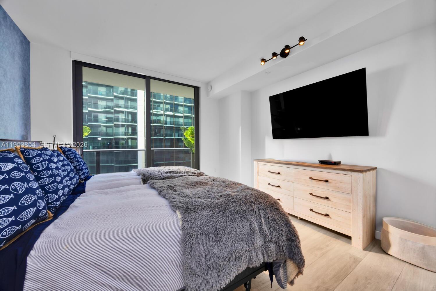 image Brickell Heights West12