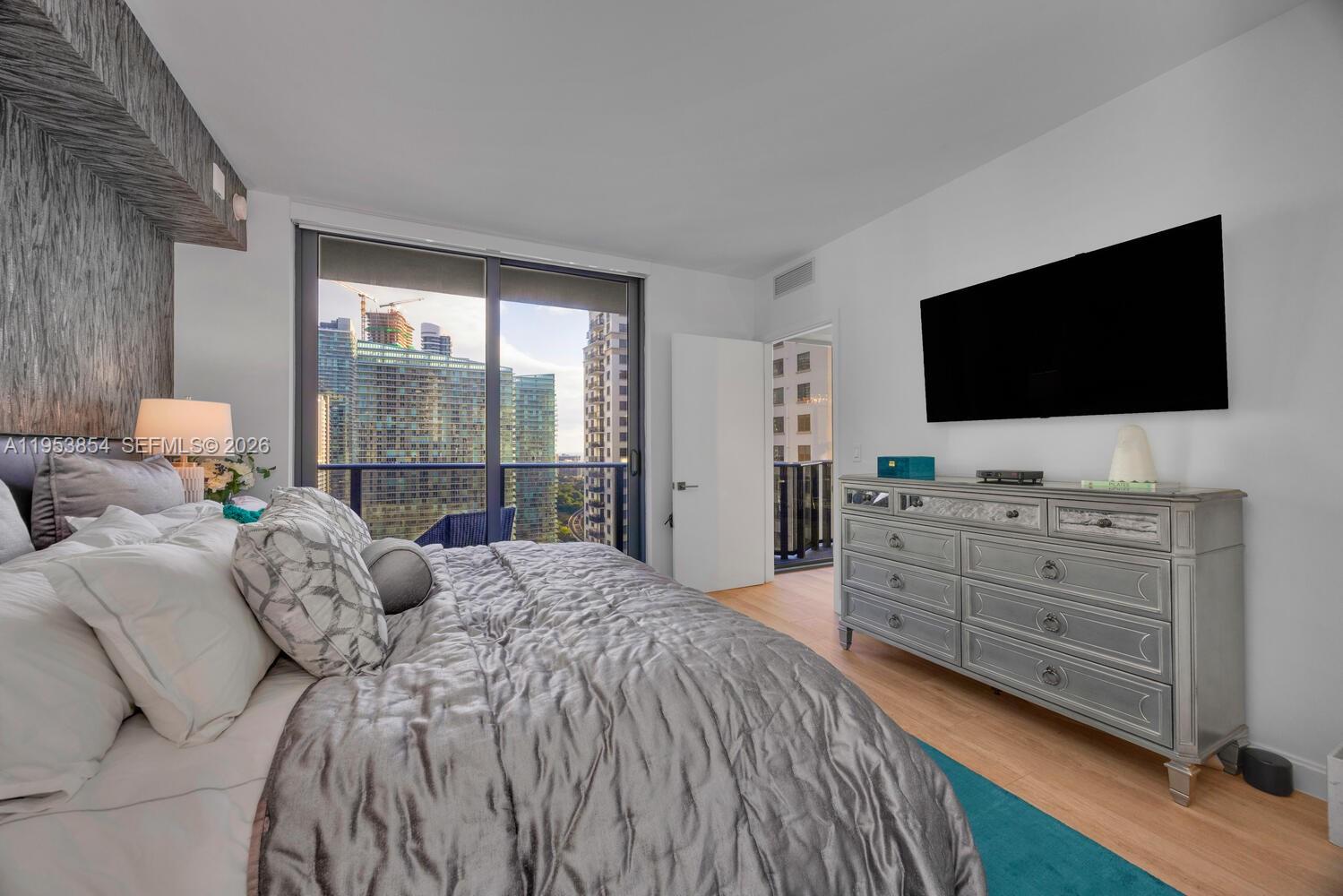 image Brickell Heights West8