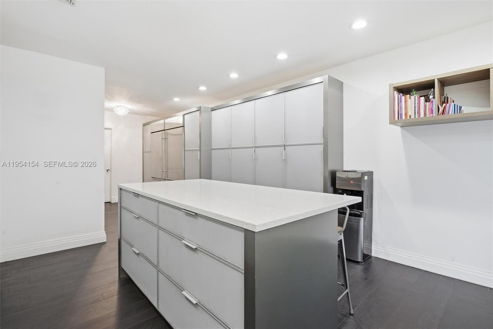 1895 NE 118th Rd North Miami, FL 33181