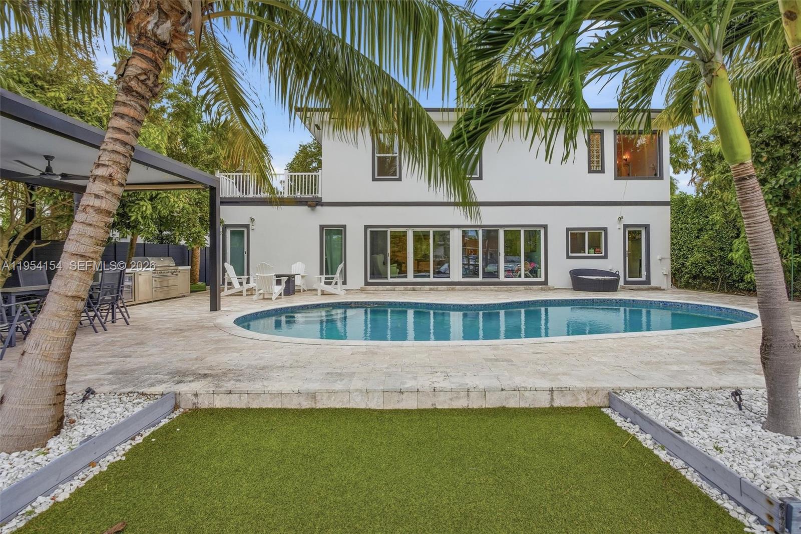 1895 NE 118th Rd North Miami, FL 33181