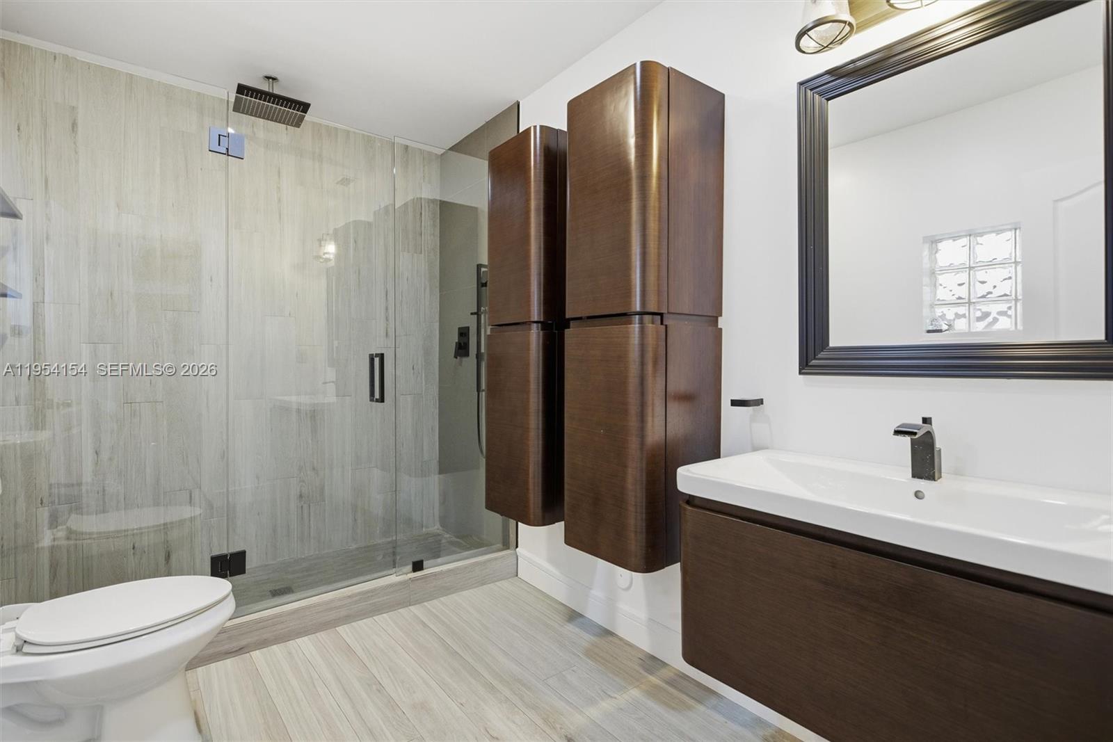 1895 NE 118th Rd North Miami, FL 33181