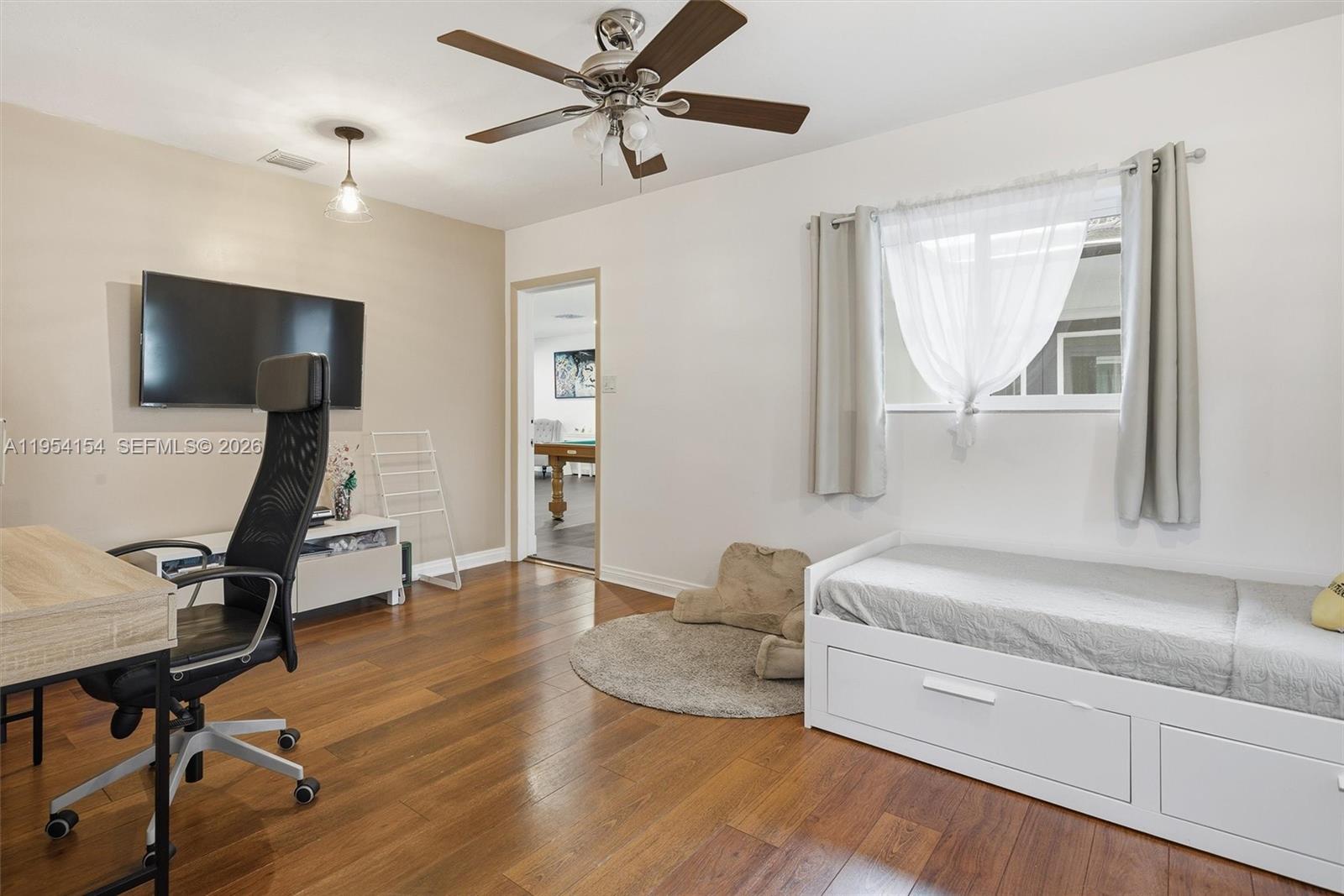 1895 NE 118th Rd North Miami, FL 33181